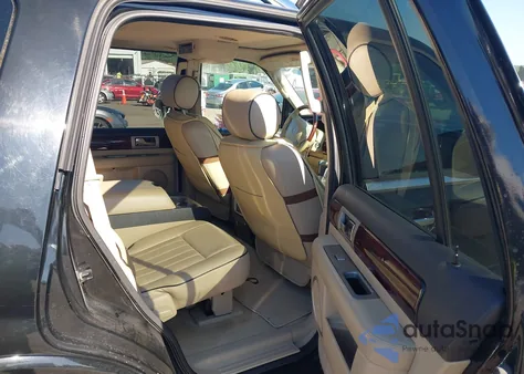 2005 Lincoln Navigator из США, поврежденный, VIN 5LMFU28515LJ24979